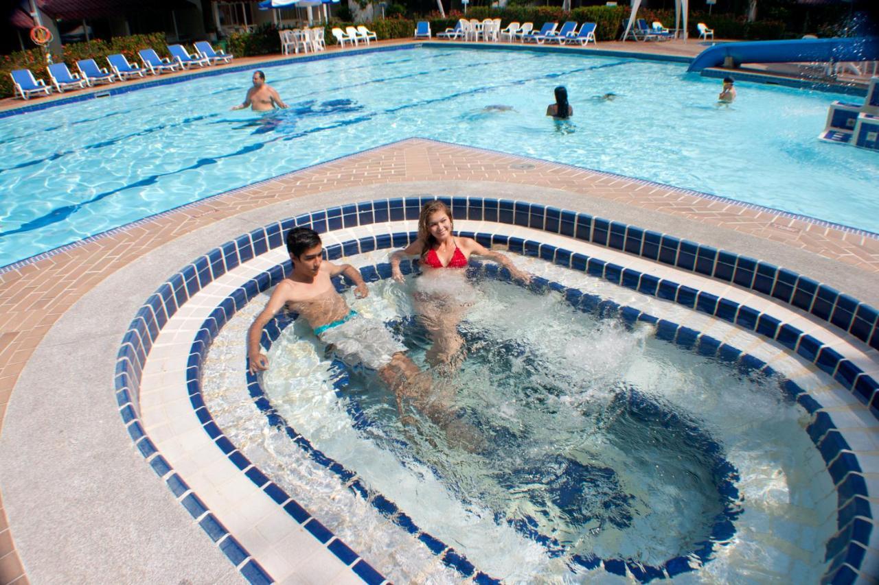 Hotel Los Puentes Comfacundi Girardot Szoba fotó