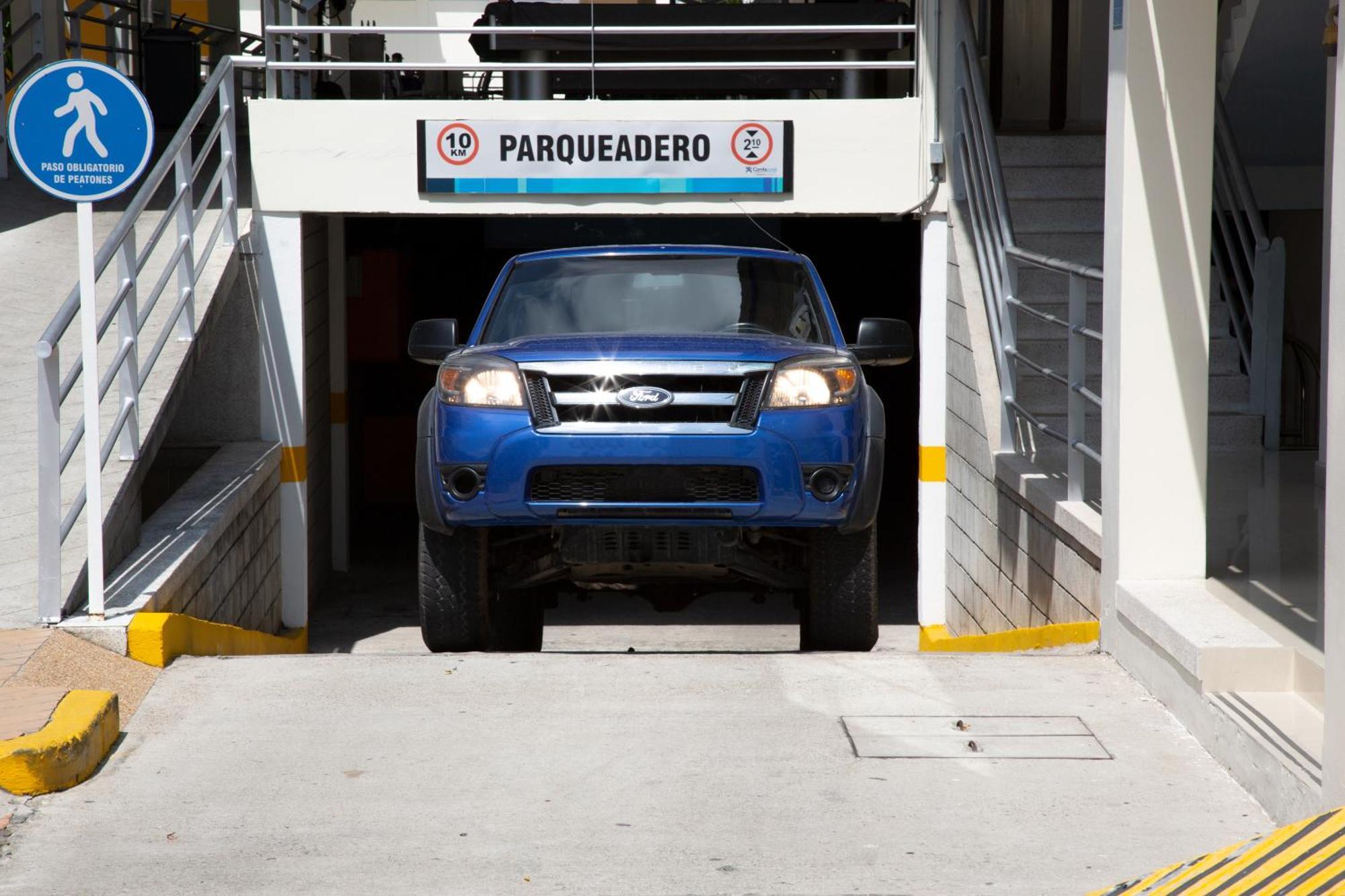 Hotel Los Puentes Comfacundi Girardot Kültér fotó